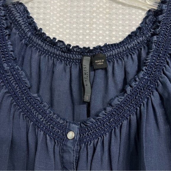 NINE WEST (EUC) 100% Linen Peplum Top Size Large - Picture 4 of 8